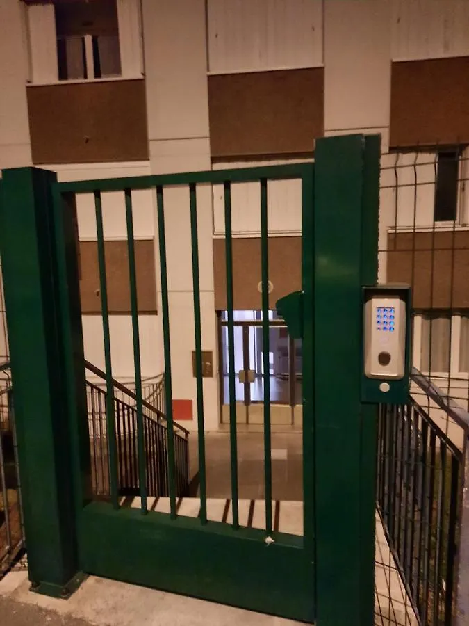 Apartment Grand Appartement Fonctionnel Et Calme Sur Lyon8 A 2 Pas Du Metro